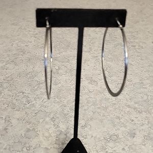 Vintage Lia Sophia Hoop Earrings.